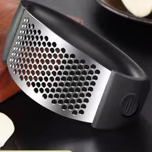 Stainless Steel Garlic Press – Rocker Garlic Mincer Kitchen Tool