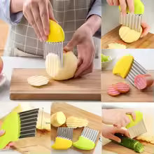 Stainless Steel Crinkle Cutter Potato Slicer Vegetable & Fruit Cutter