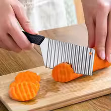 Stainless Steel Crinkle Cutter Potato Slicer Vegetable & Fruit Cutter