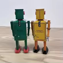 Retro Wind-Up Robot Tin Toy